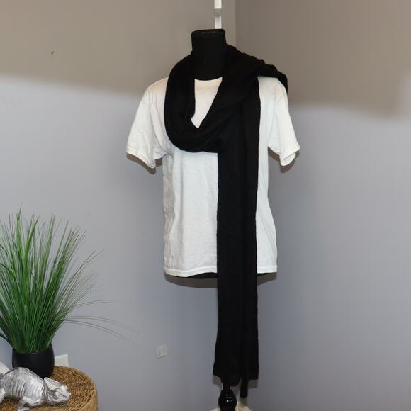 Echo Black Knit Long Scarf – Soft Lightweight Texture - Picture 2 of 3